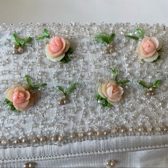 Vintage 1950s Soure Beaded Envelope Clutch Bag Silk 3D Roses Cream Pink GUC - Picture 3 of 11